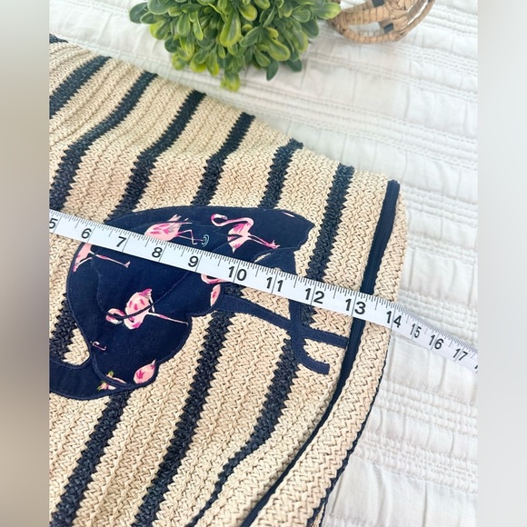 Vera Bradley Flamingo Fiesta Beach Straw Appliqué Tote - Picture 7 of 8